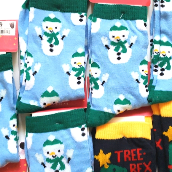 x12 Kids Christmas Holiday Socks Snowman Dinosaur Childrens Christmas Socks - Picture 9 of 12